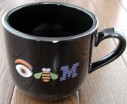 黒いマグカップ