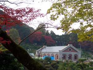 「朔ちゃん公園」から見た蹴上浄水場